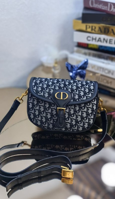 D OR BOBBY BAG